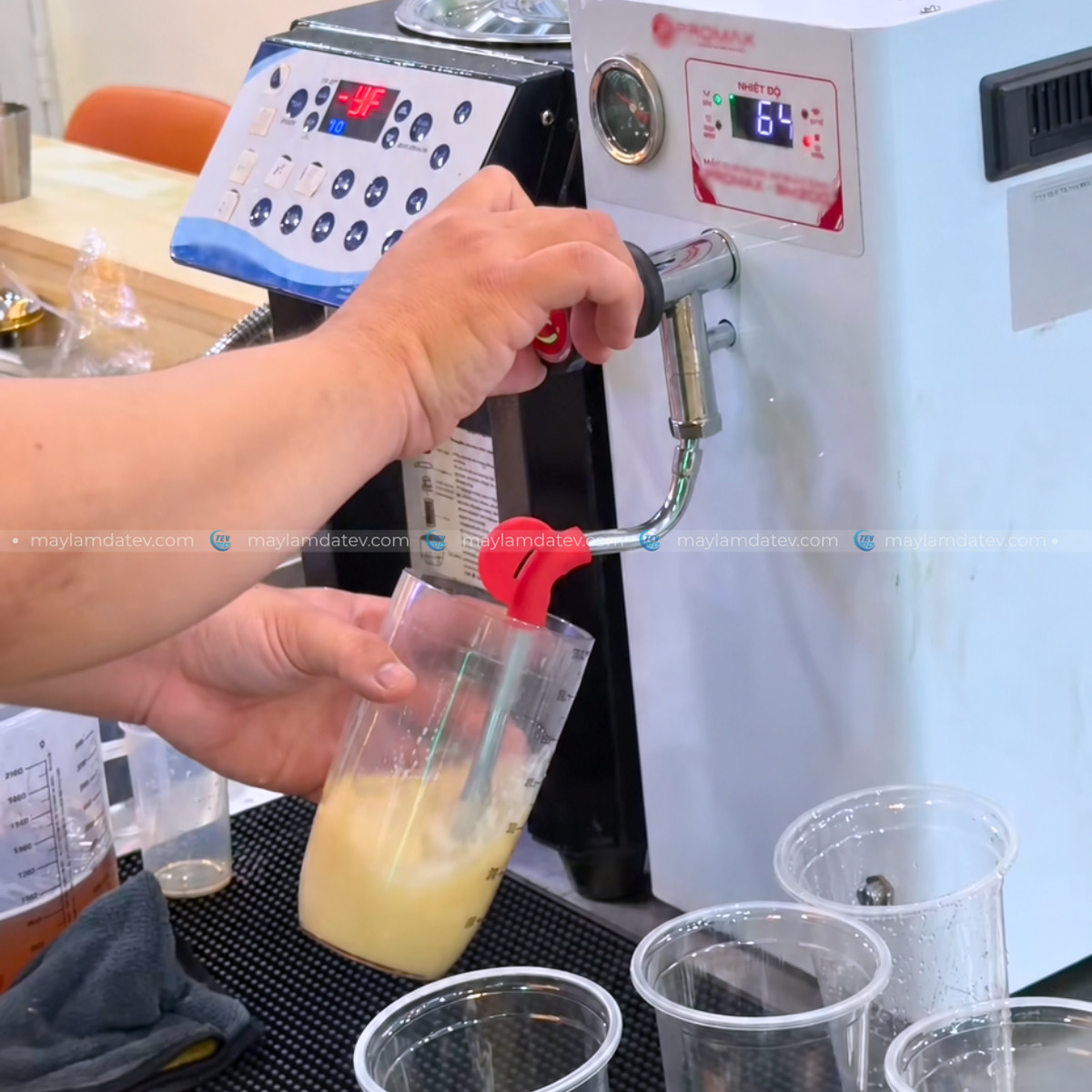 Máy sục nóng cho quán trà sữa